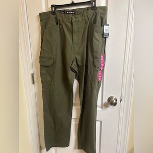 (NWT) Air Walk Army Green Cargo Pants